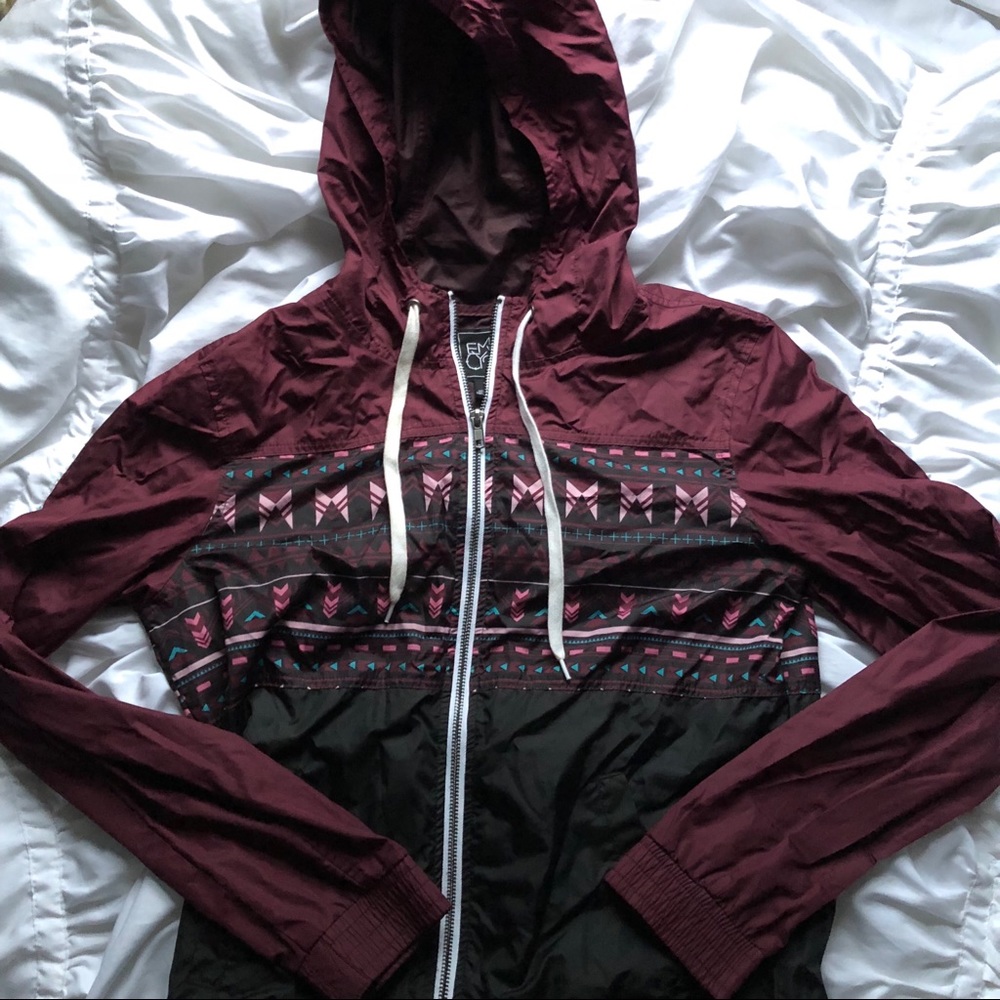 Full Zip Woman’s Windbreaker
